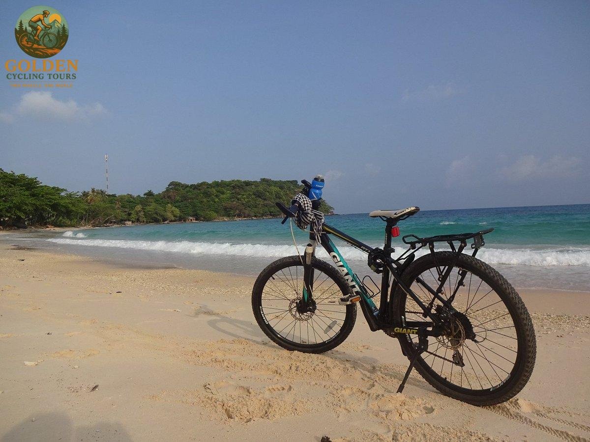 3-Hour Morning Phu Quoc Cycling Tour: Culture, Markets & Coastal Gems